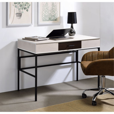Bureau d'écriture polyvalent avec USB et plusieurs options de rangement pour un travail efficace