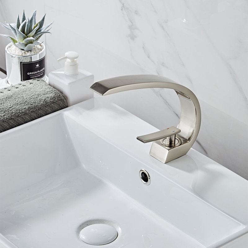 Single Hole Faucet Single-handle Bathroom Faucet, Brushed Nickel