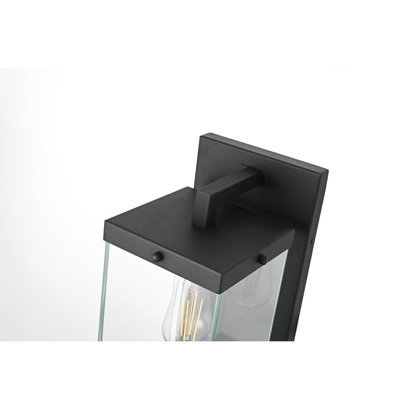 Applique murale d'extérieur Julien en noir, 17" H x 7" W x 9" D
