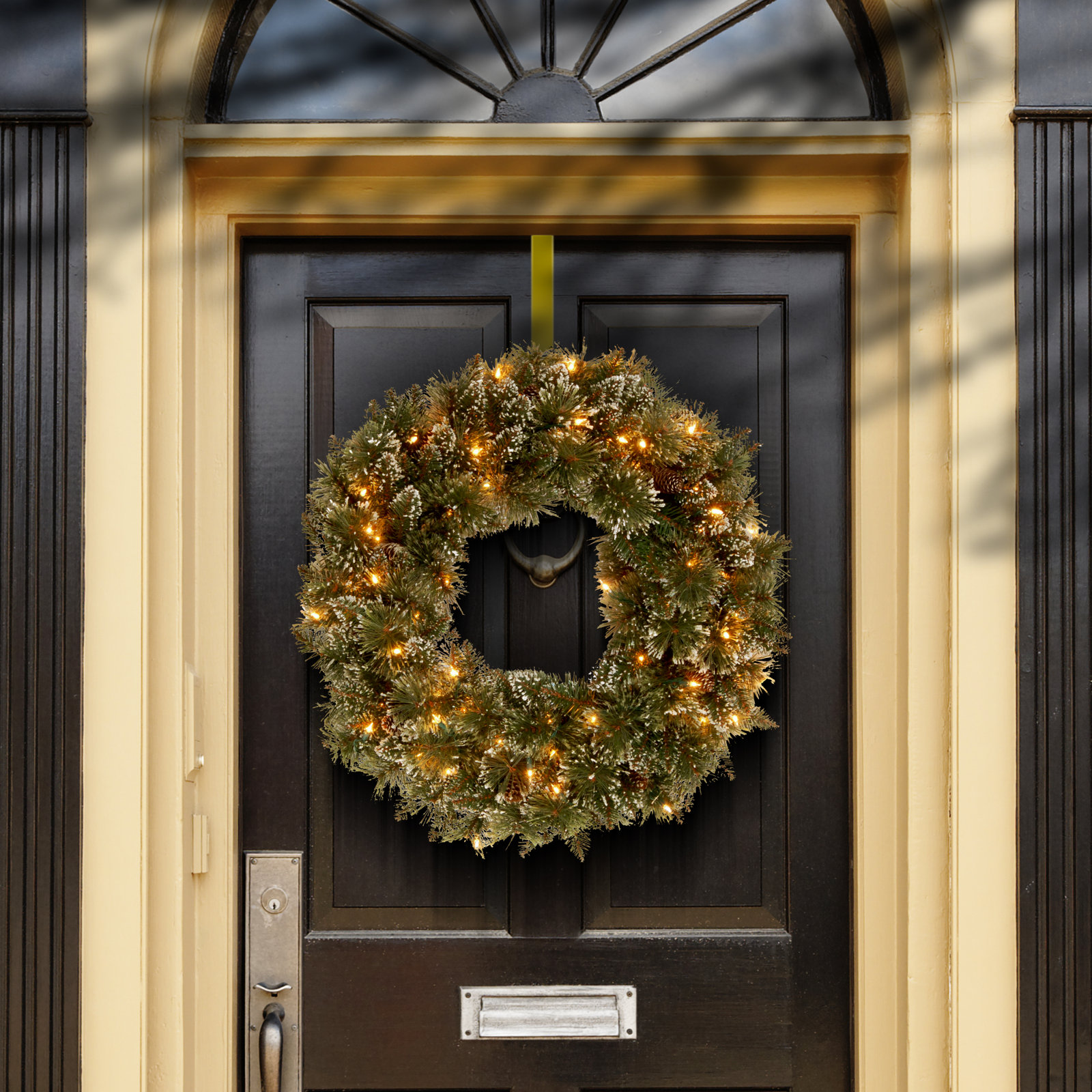 Bristle Pine Pre-Lit Wreath, 5" H x 24" W x 24" D