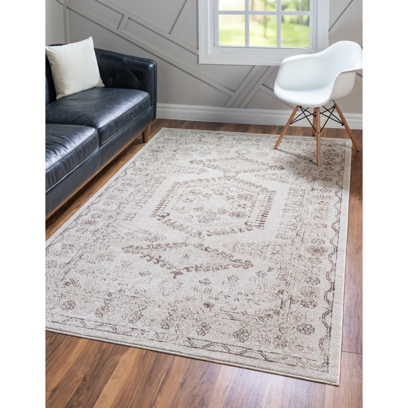 Vern Oriental Area Rug, Beige, Rectangle 4' x 6'