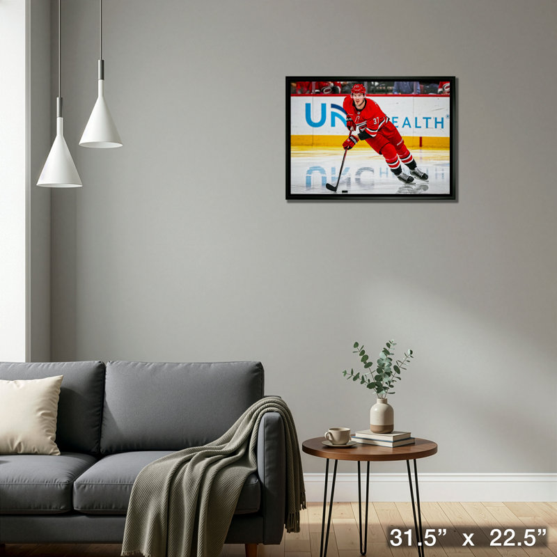 Andrei Svechnikov 20 x 29, toile encadrée, Hurricanes de la Caroline