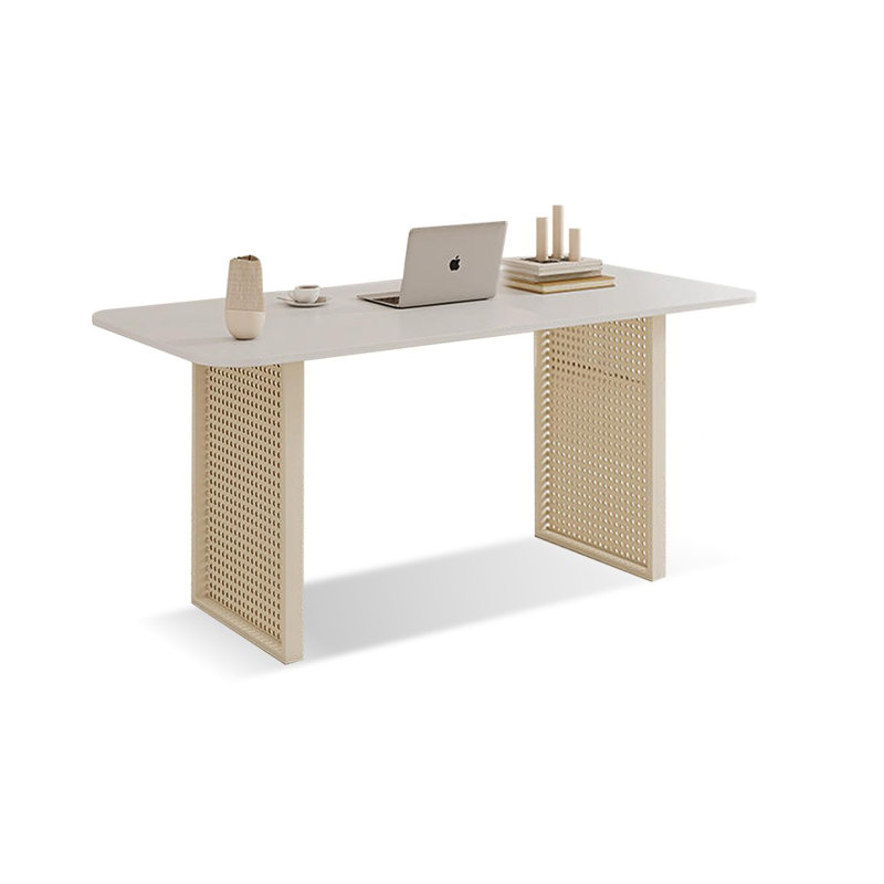 Bureau blanc rectangulaire en bois manufacturé, H 29,53 po x l 55,12 po x P 31,5 po