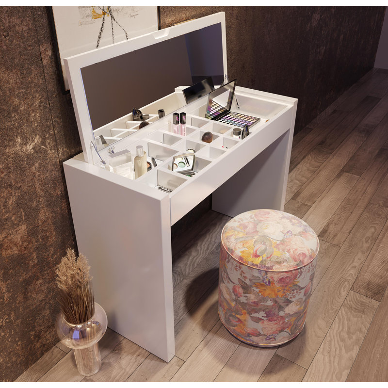 Maddilyn Dressing Table with Mirror