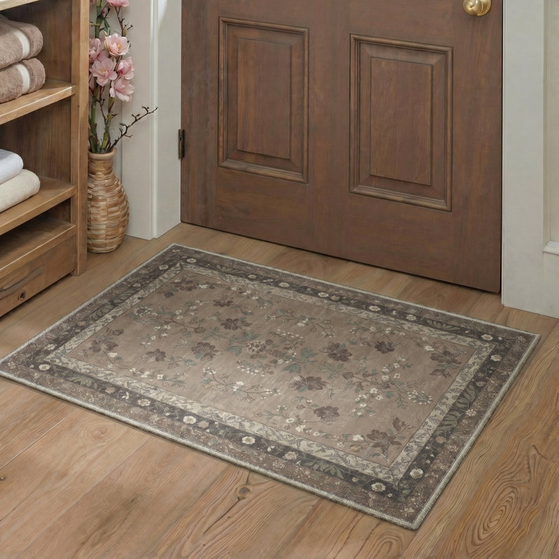 Tapis taupe Amboy Vintage Floral Collection, lavable à la machine, avec envers antidérapant, Taupe, Rectangle 6 pi x 9 pi