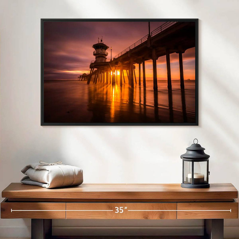 Coucher de soleil à Huntington Beach Pier, 25 po x 17 po, Cadre flottant noir