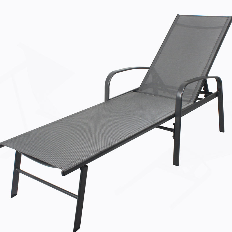 Patio de piscine extérieure de couleur grise avec coussin, 1