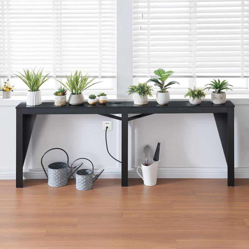 Longue console avec prises de courant