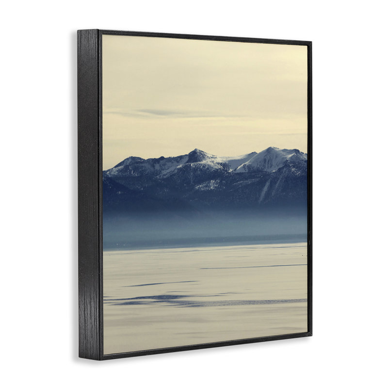 Estampe numérique du paysage North Shore, design par Gemma Bardot, Giclée encadrée noir minuit, H 30 po x l 24 po