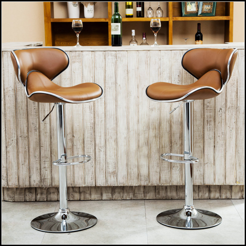 Tabouret de bar pivotant ajustable Masaccio avec base chromée, ensemble de 2, parfait pour les cuisines et les bars modernes