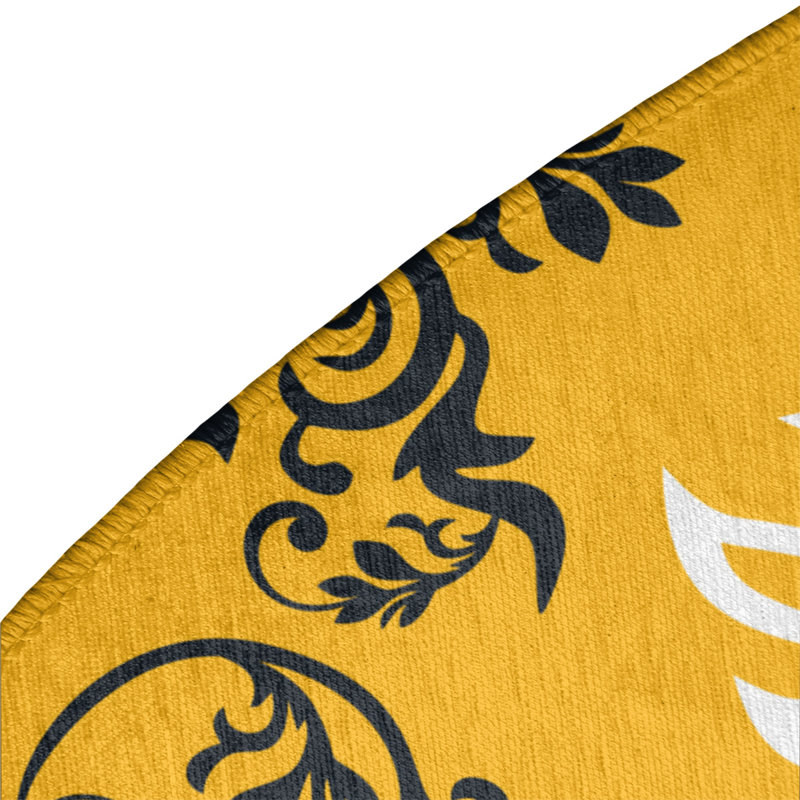 Tapis rond doré à motif baroque damassé