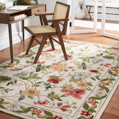 Chelsea Hand Hooked Wool Floral Rug