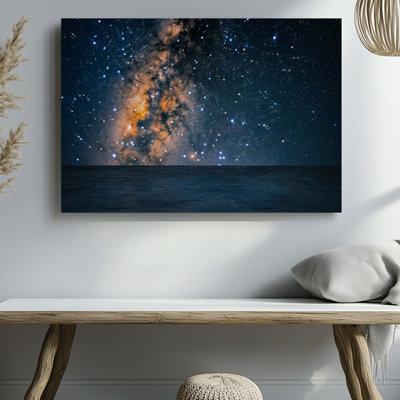 Toile, une scène cosmique à couper le souffle avec une vaste étendue d'art mural «Deep Space Illuminated By Vibrant Celestial Body»