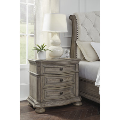 Toine Nightstand