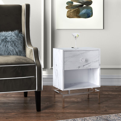 Breyelle End Table with Storage