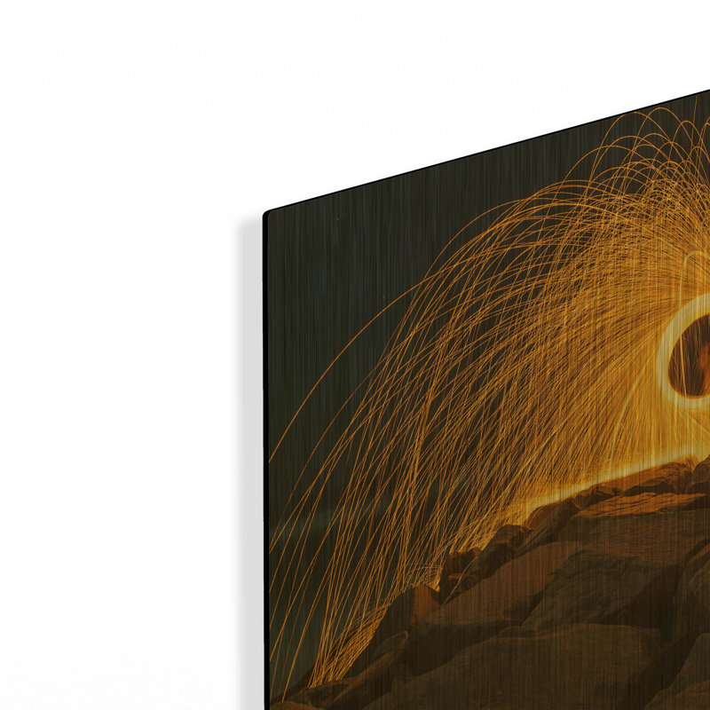 «Ponto Bursting» par Chris Moyer, art mural en métal doré, 16 po x 12 po, 16 po x 12 po