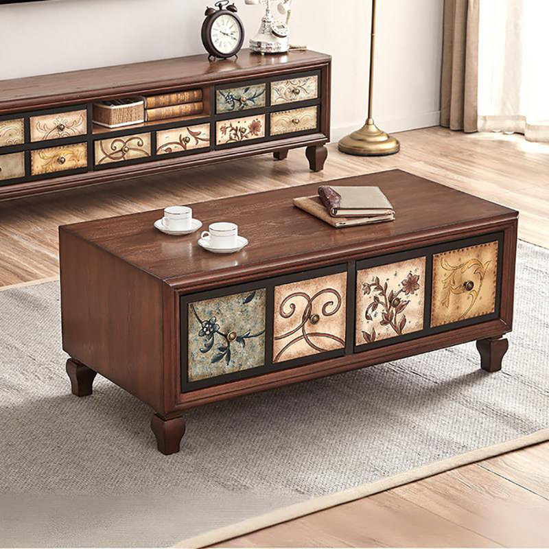 Table basse simple de style américain