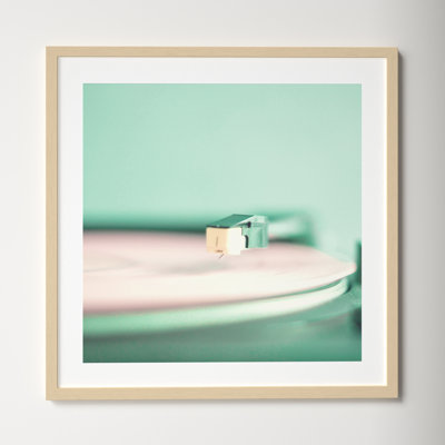 Analogue by Caroline Mint