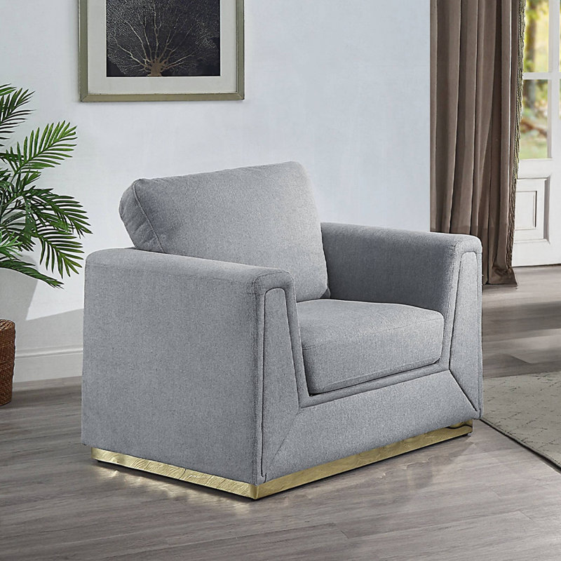 Chaise Brezina