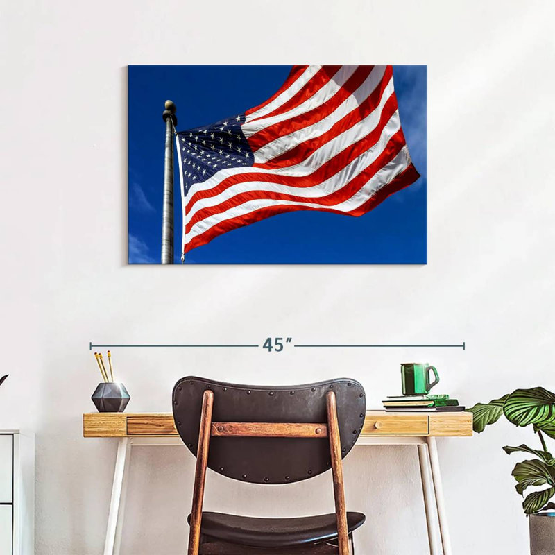 Borges Windblown American Flag, 24" H x 36" W