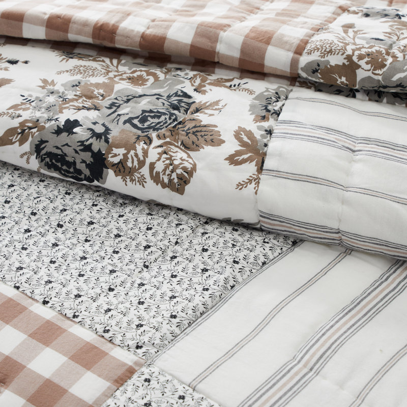 Annie Floral Standard Reversible Single Piece Quilt, Twin Quilt, Portabella