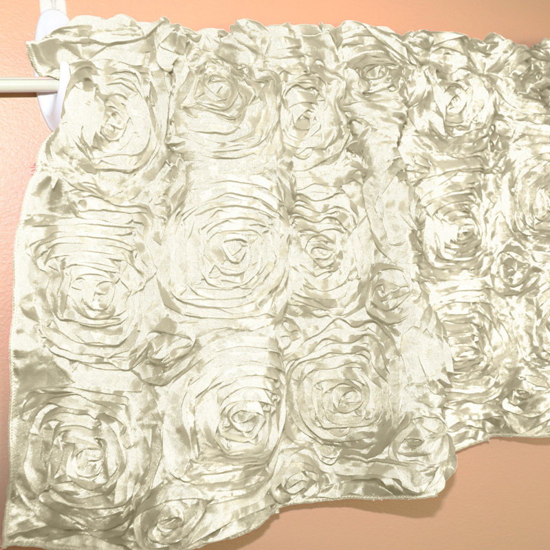 Cantonnière florale sur mesure l 54 po, L 54 po x L 32 po, Ivoire