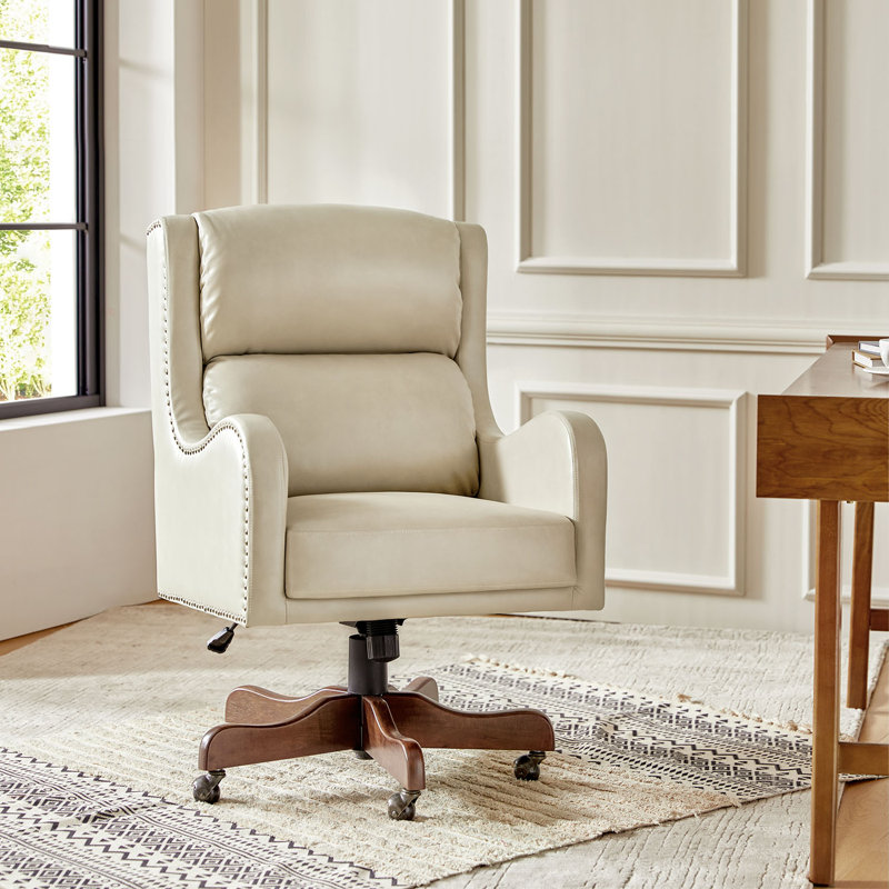 Fauteuil de direction inclinable en cuir végétalien avec support lombaire et base en bois massif Lundgren H 45 po, Beige