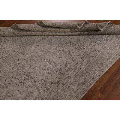 Tapis gris en laine noué à la main de conception unique 6 pi 7 po x 9 pi 2 po Buena Vista 1960