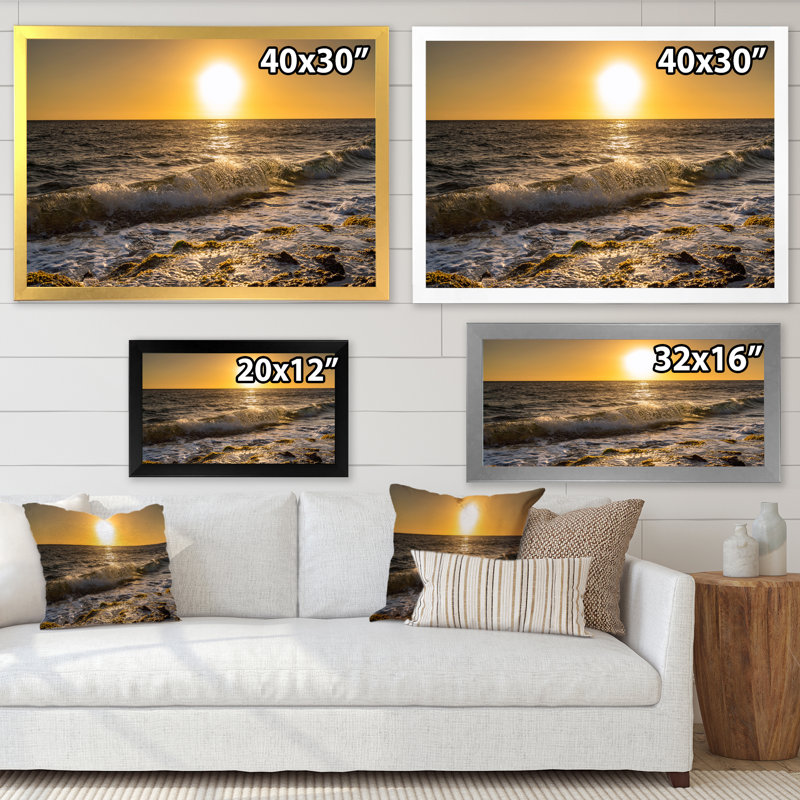 «Tropical Caribbean Island Sunset II», photographie sur toile, Cadre noir, H 24 po x l 32 po