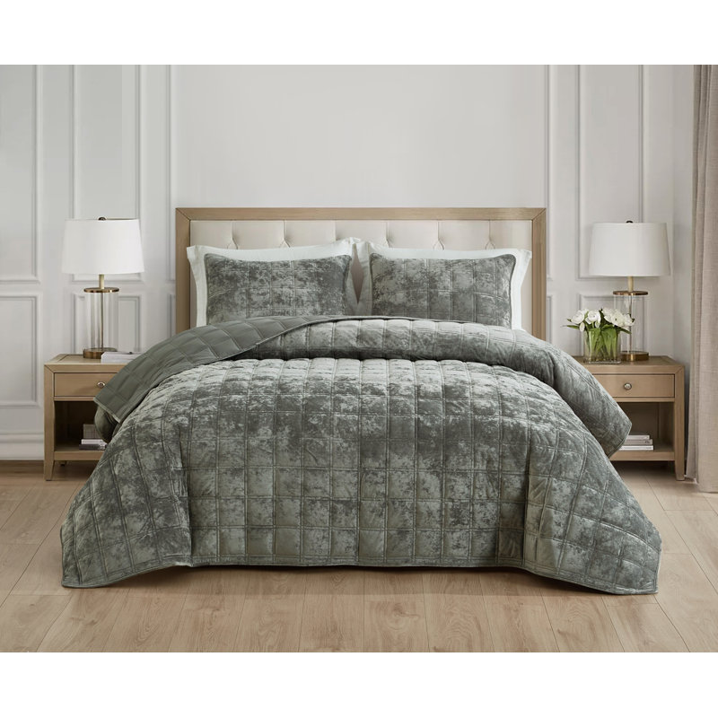 Velvet Quilt, King Quilt + 2 King Shams, Medium Gray
