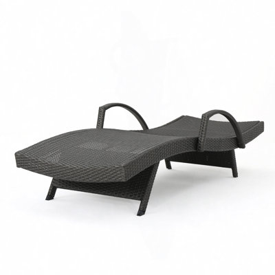 PE WICKER CHAISE LOUNGE WITH ARM