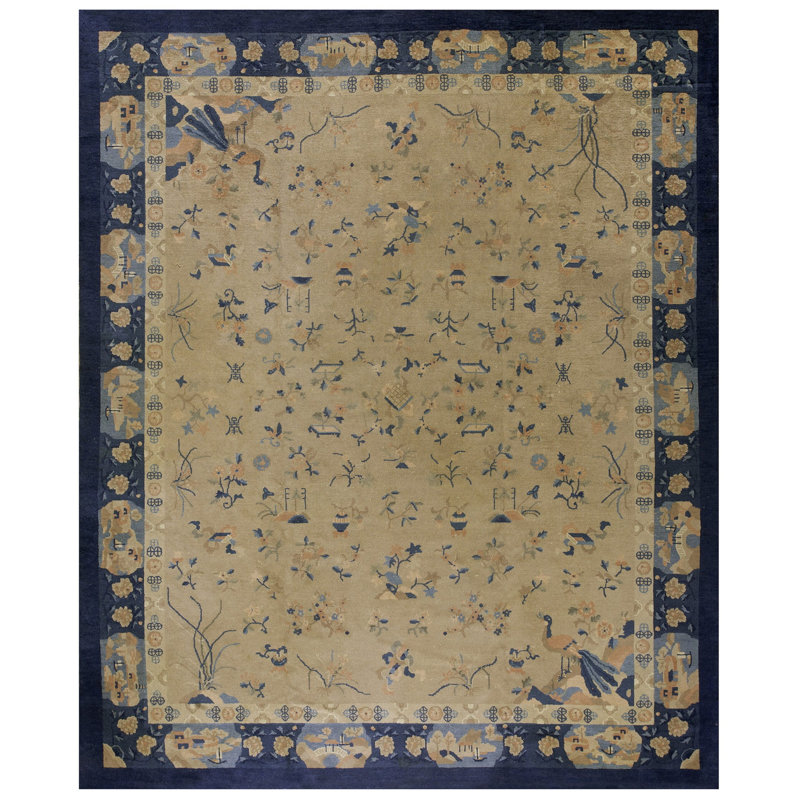 Tapis chinois antique de couleur crème à motif allover