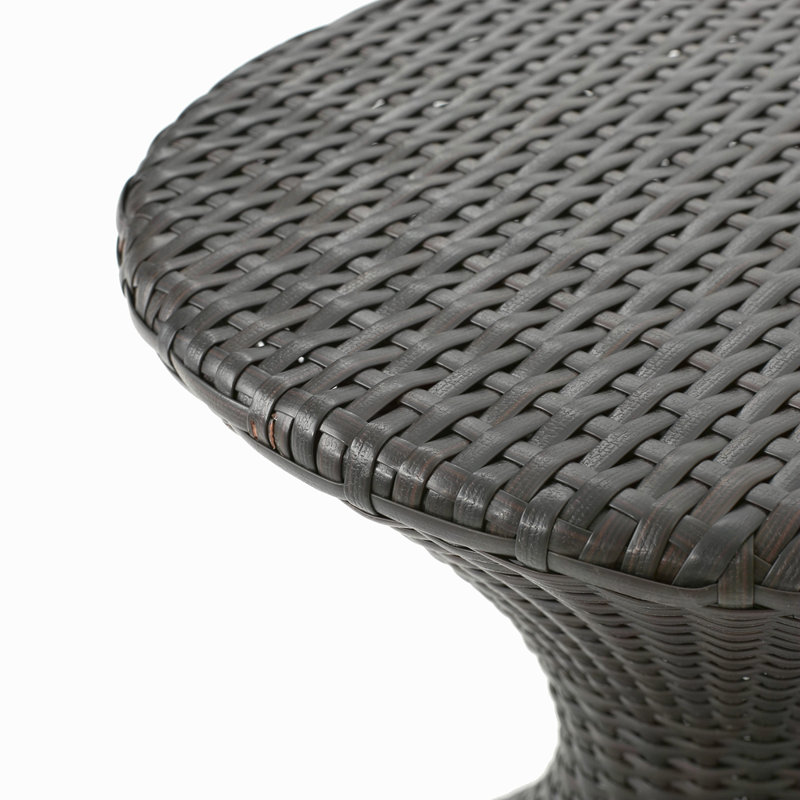 Table d'appoint d'extérieur en osier brun de 16 pouces Hourgla
