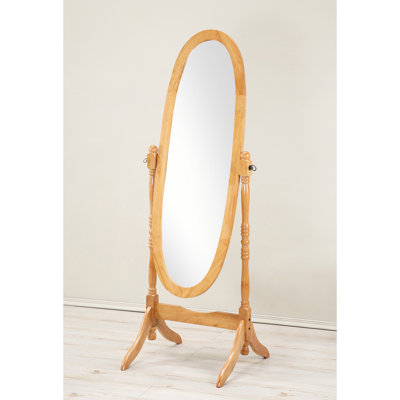 Miroir sur pied décoratif traditionnel en chêne. Reflet du corps grâce à son verre ovale allongé. Pieds et montants élégants et tournés, autoportant. 57 cm (l) x 41 cm (p) x 151 cm (h). Magnifique miroir en bois, inclinable.