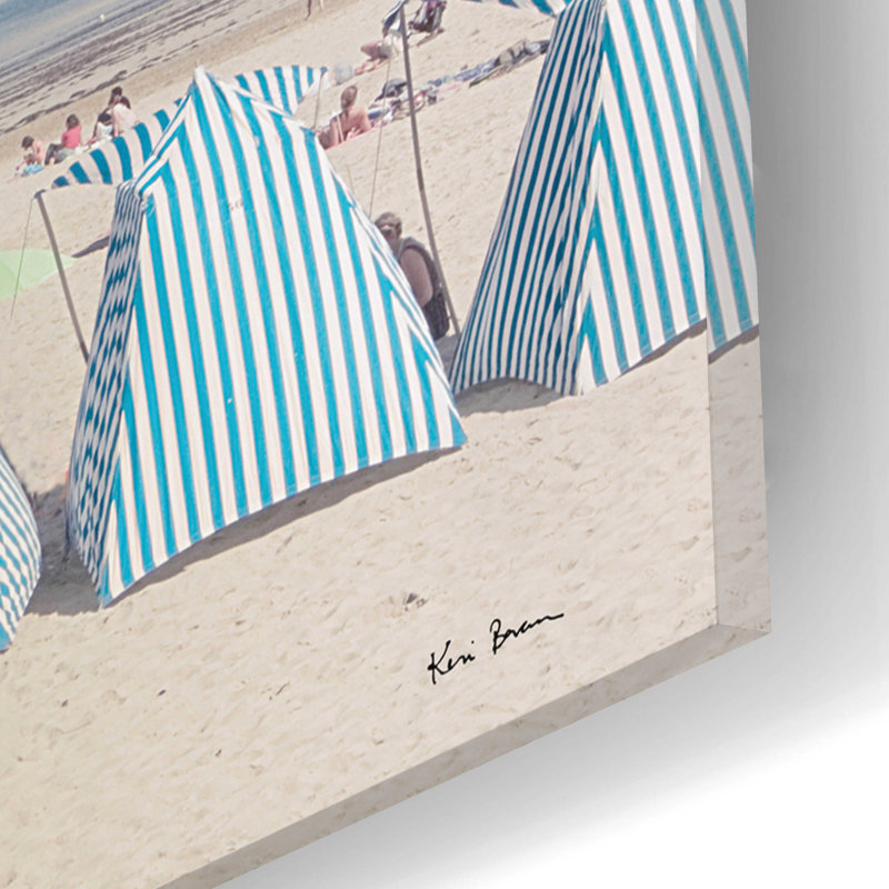 «French Holidays» par Keri Bevan, H 12 po x l 16 po x P 0,13 po