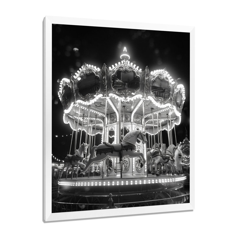 Carrousel monochromes d'été tournoyant Splendor, H 20 po x l 12 po x P 1 po, Toile encadrée blanche avec une seule photo