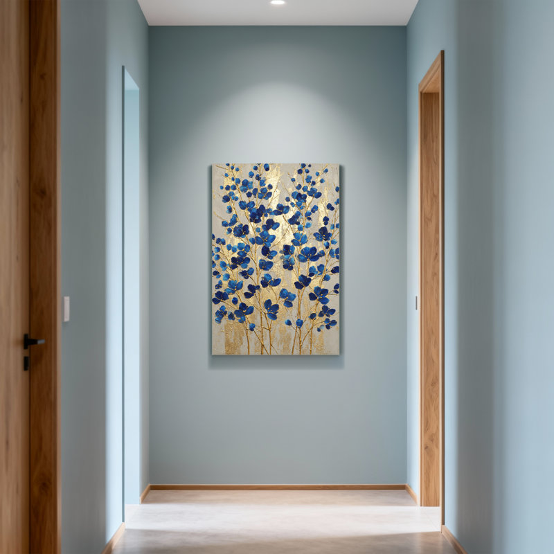 Plantes et fleurs fleurs bleues sur fond doré, H 48 po x l 32 po