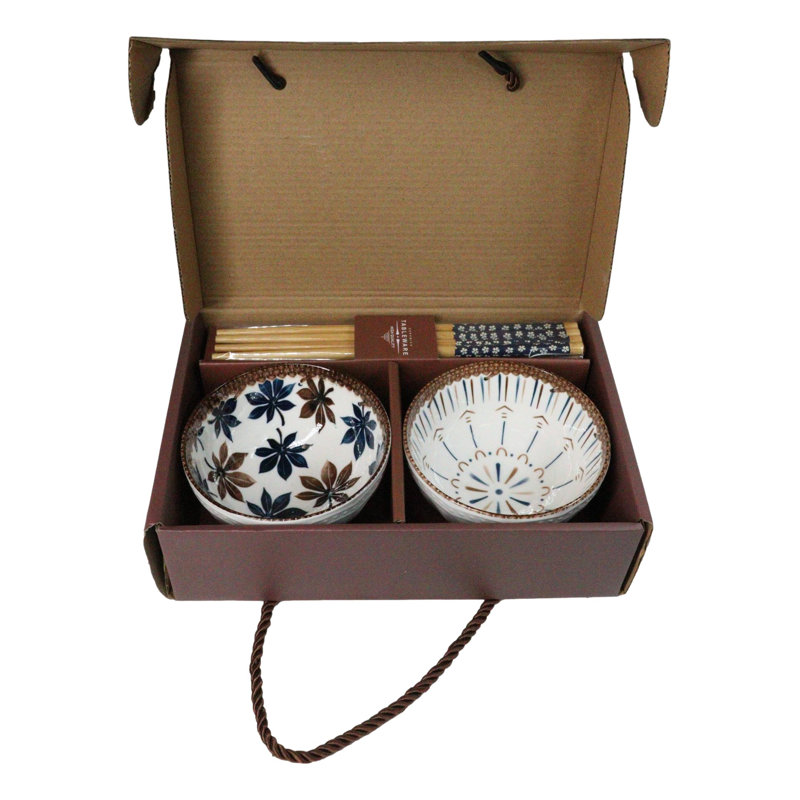 Coffret-cadeau de deux bols à riz en céramique à décor floral arabesque avec baguettes, 30 cl
