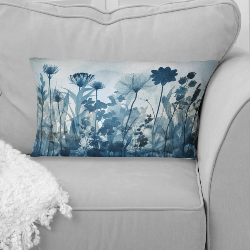 Coussin Wildflowers In Meadow