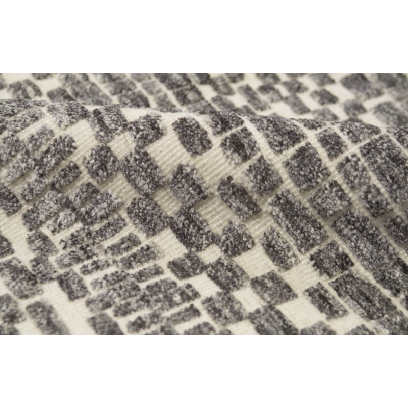 La Ciel Striped Area Rug