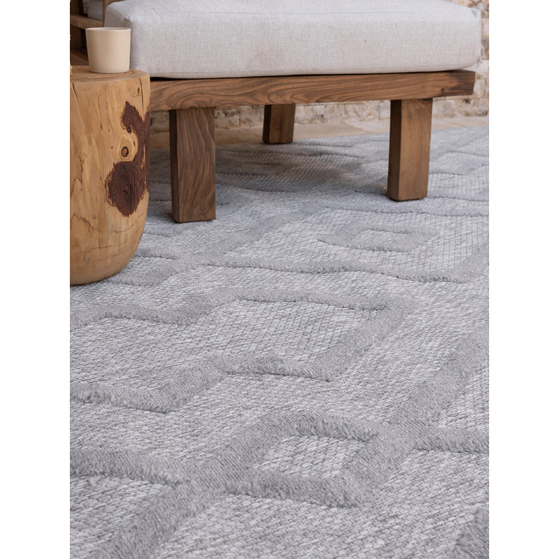 Rokisha Rectangle Geometric Indoor / Outdoor Area Rug, Rectangle 6'7" x 9'6"