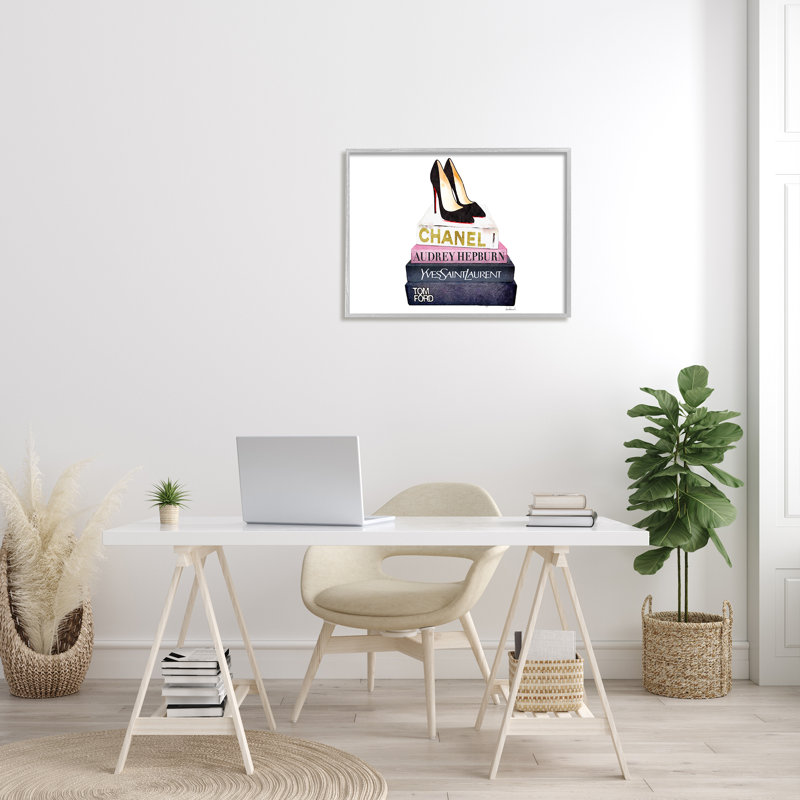 Ensemble de livres Glam Fashion Black Heels par Amanda Greenwood - impression, H 24 po x l 30 po, Cadre gris