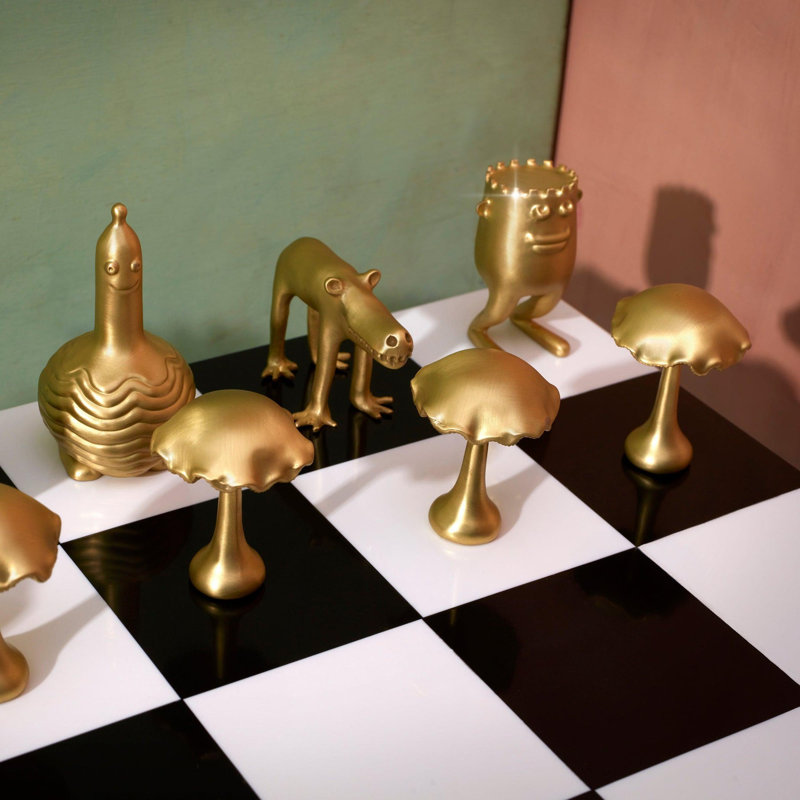 Haas Chess Set - Black + White