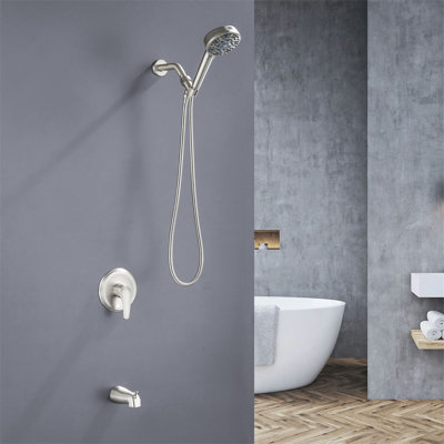 Système de douche mural avec bec de baignoire, robinet de douche à poignée simple filtrée, ensemble de garniture de douche en laiton moderne avec valve brute