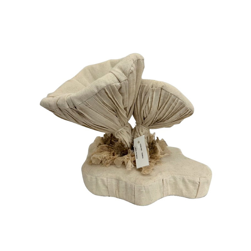 Figurines & Sculptures