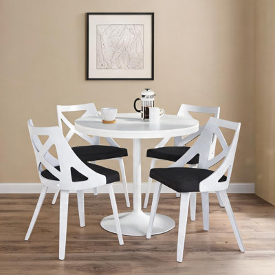Ensemble de salle à manger 5 pièces rond avec chaises contemporaines à dossier en X, plateau de table en bois blanc et revêtement gris anthracite