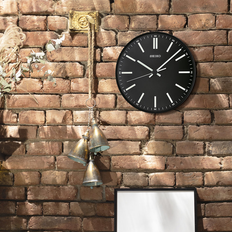 QXA521JLH Wall Clock, Black