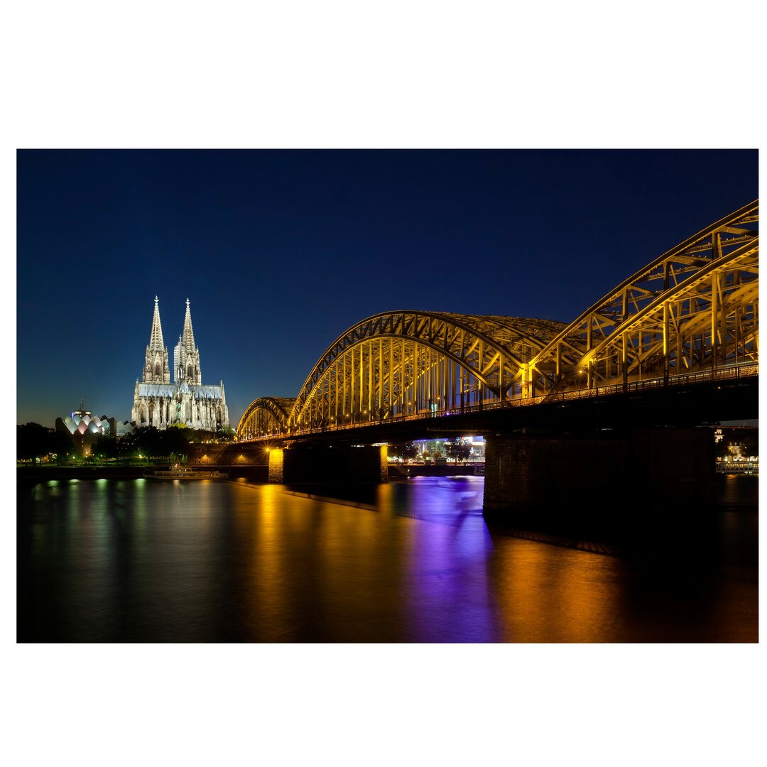 Seidenmatte Fototapete Köln bei Nacht