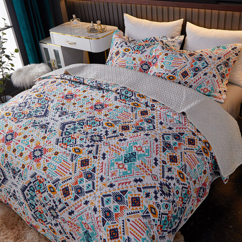 Boho Quilt Set Queen Size - Lightweight Bohemian Bedspread for Bedroom Decor, Queen Coverlet + 2 Queen Shams