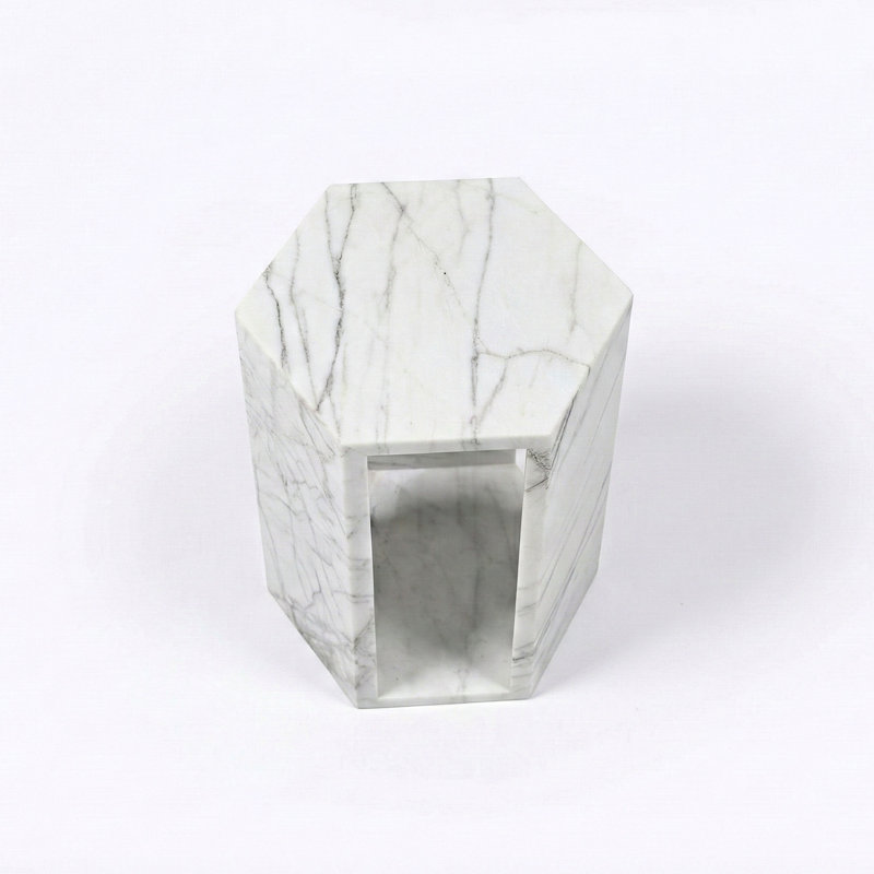 Table d'appoint hexagonale en marbre véritable - table de bout géométrique moderne en pierre avec veines naturelles - table de chevet à piédestal brillant